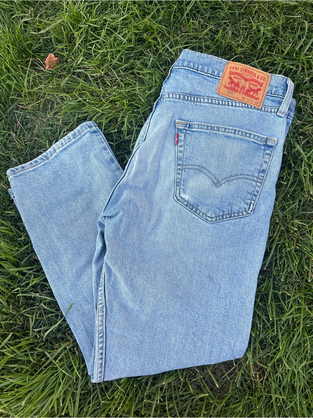 Levi's Light Wash Blue Denim Jeans straight leg
